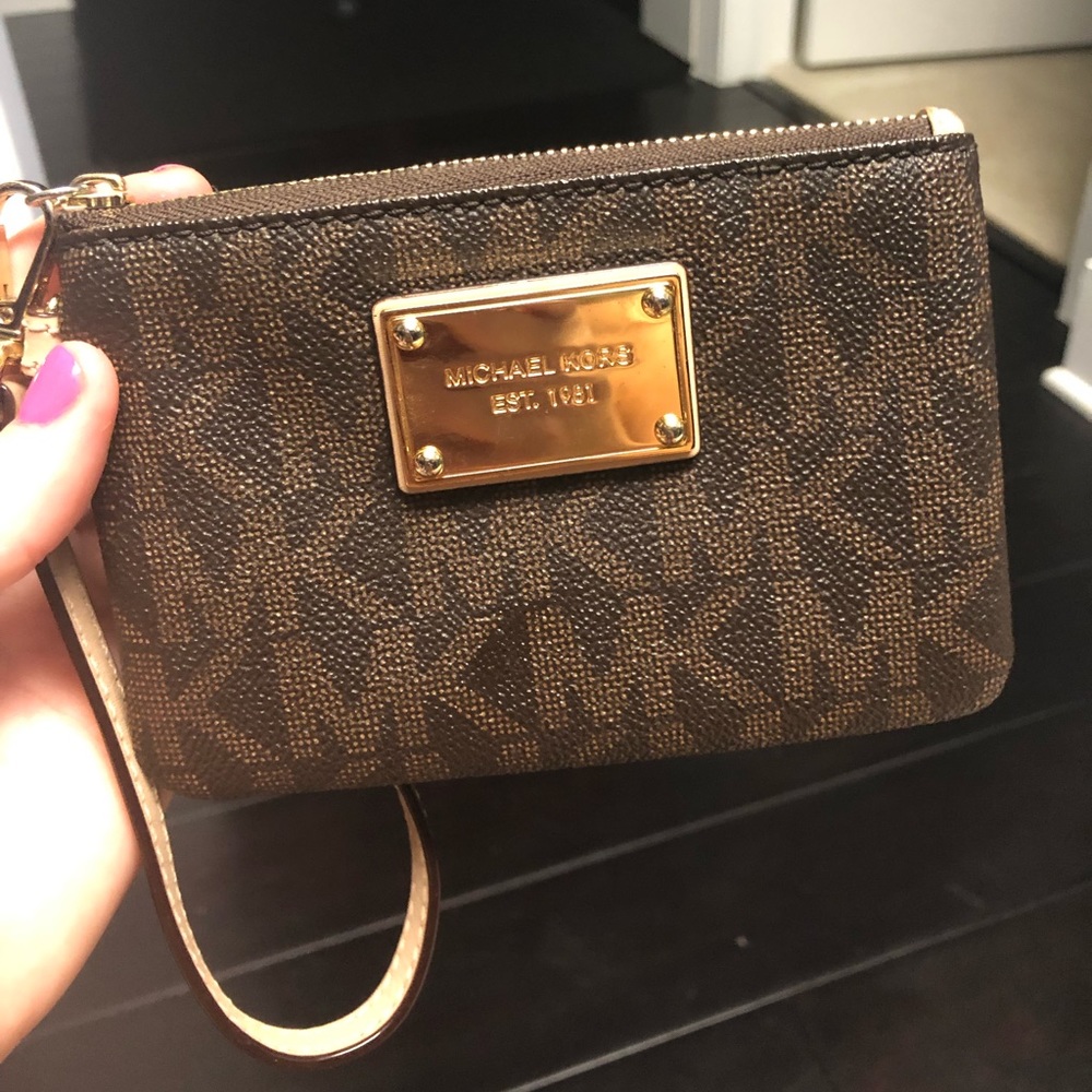Michael Kors credit card cash wristlet